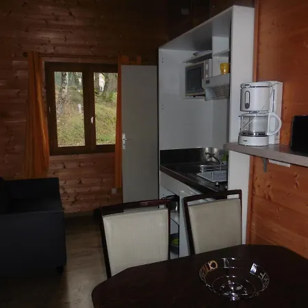 Le Montbartoux Campsite Vollore-Ville