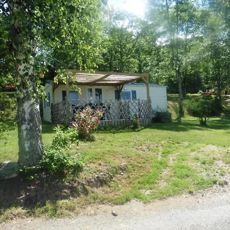Le Montbartoux Campsite Vollore-Ville