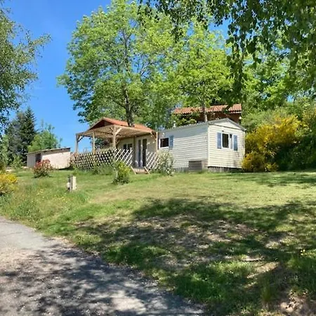 Кемпинг Le Montbartoux Vollore-Ville