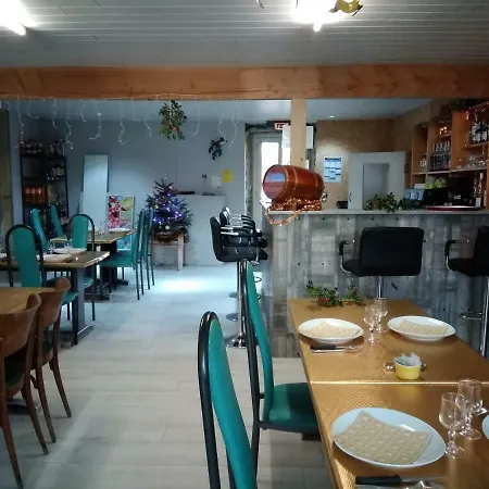 Le Montbartoux Кемпинг