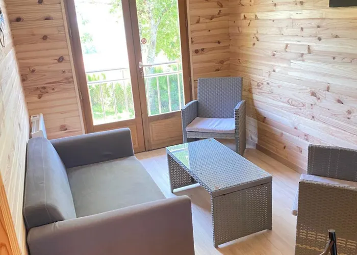 Le Montbartoux Кемпинг 3*